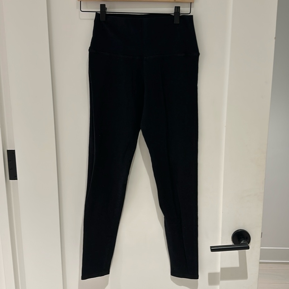 Electric & Rose leggings. Size large.